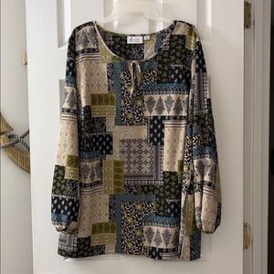 EUC d & co Vibrant patterned top. 1x  brown, blue, cream